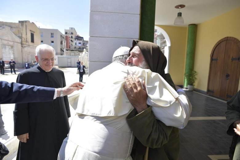 La foto è tratta dal Photographic Service de "L'Osservatore Romano"