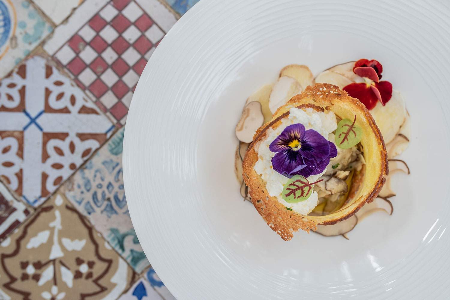 Insalata di funghi porcini con schiuma di pecorino